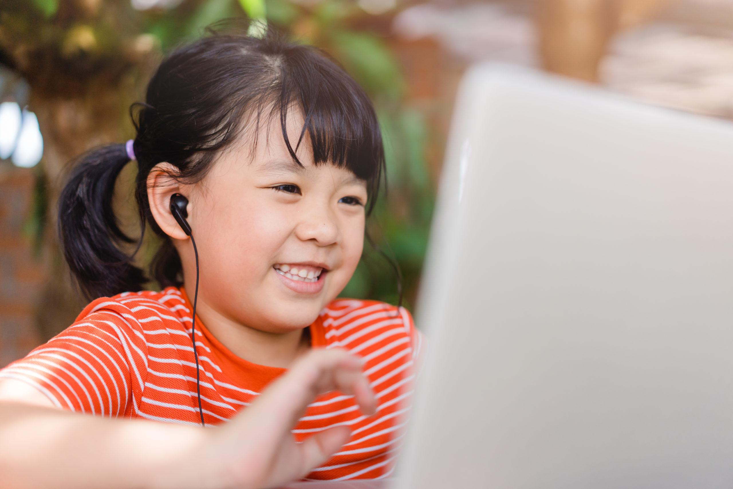 Leia mais sobre o artigo Quais os benefícios de se aprender idiomas na infância?